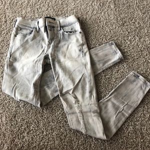 Express Distressed Jean/Leggings 0R